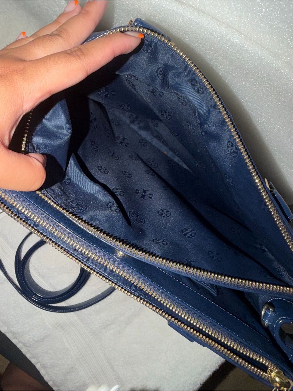 Tory Burch Navy Leather Tote/Crossbody Bag - Picture 10 of 12